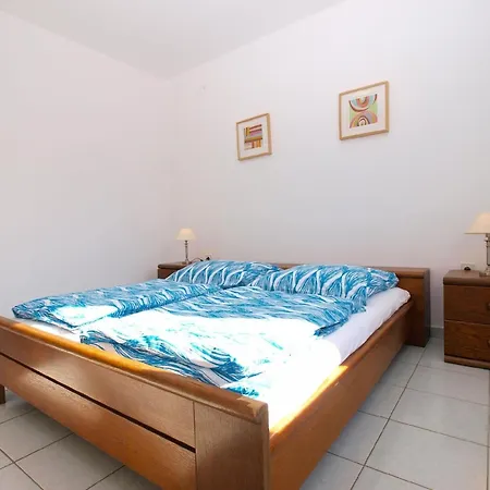 Apartment Ferienwohnung Fuer 3 Personen Ca 34 Qm In Pjescana Uvala, Istrien Istrische Riviera - B62478 Pjescana Uvala