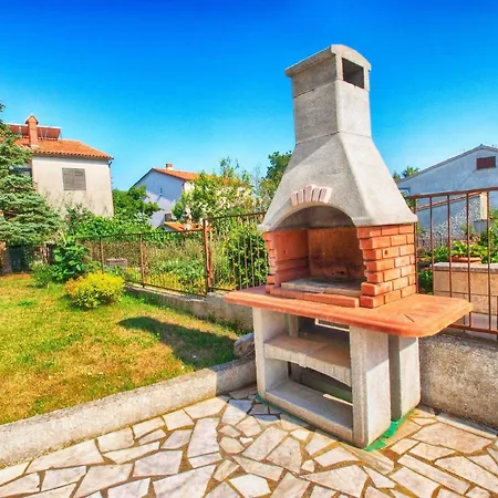 Apartment Ferienwohnung Fuer 3 Personen Ca 34 Qm In Pjescana Uvala, Istrien Istrische Riviera - B62478 *