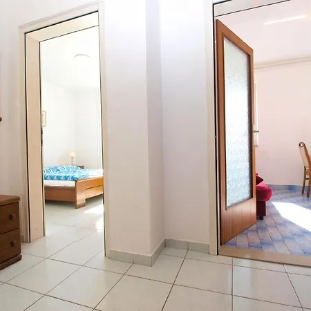 Apartment Ferienwohnung Fuer 3 Personen Ca 34 Qm In Pjescana Uvala, Istrien Istrische Riviera - B62478 *