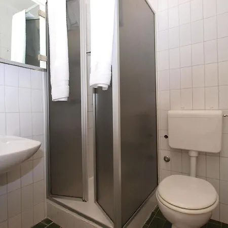 Ferienwohnung Fuer 3 Personen Ca 34 Qm In Pjescana Uvala, Istrien Istrische Riviera - B62478 Pjescana Uvala